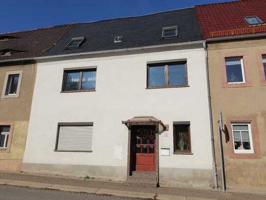 Gemütliches Reihenmittelhaus mit Garten und Wintergarten