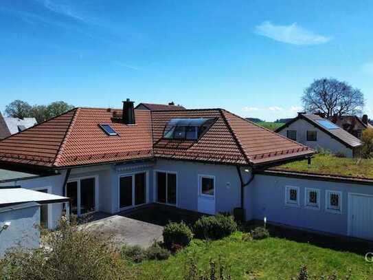 Großer Bungalow, tolle Lage in Kirchenlamitz