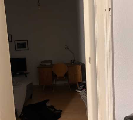 2-Zimmer-Erdgeschosswohnung im Nordend-West teilmöbliert und unbefristet