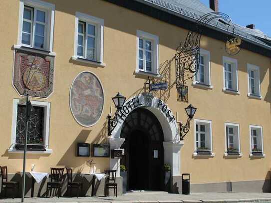 Hotel und Restaurant mit Biergarten im Herzen von Weißenstadt