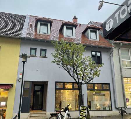 Vermietetes Wohn- und Geschäftshaus am Obermarkt