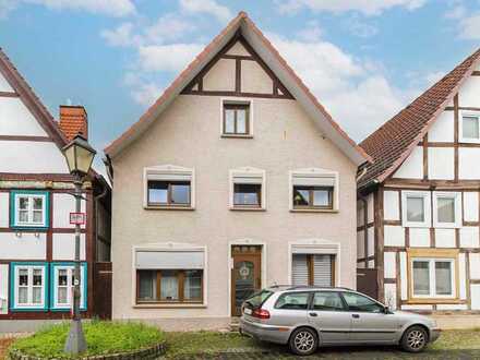 Gestaltbares Einfamilienhaus mit freier ELW