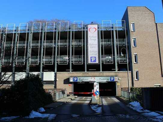 Stolberg - Rathaus Zentrum Parkhaus - Dauerparkplätze zu vermieten