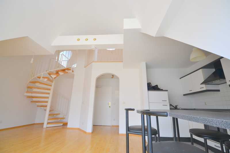 Besonderer Wohnflair - Maisonette-Wohnung im Villenviertel Klotzsche (mietfrei)