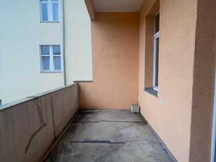 **3,5 Zimmer Wohnung mit großzügigem Balkon**