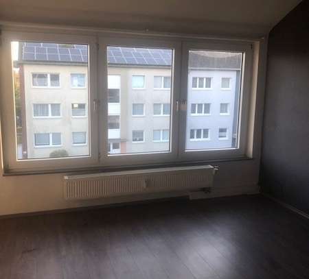 Helle, gut geschnittene 3-Zimmer Wohnung