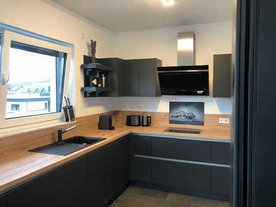Barrierefreundliche Penthousewohnung mit Terrasse, Aufzug und Tiefgaragenstellplatz
