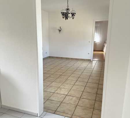 Helle 2- Zimmer Wohnung Großostheim