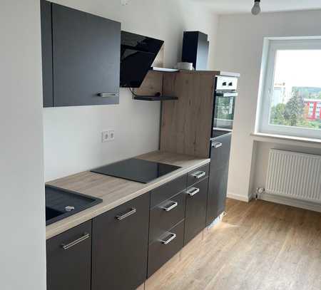 IMMO LOVE Königsbrunn- Ab sofort frei! Kernsanierte 3 ZKB, EBK, Balkon mit 73qm!