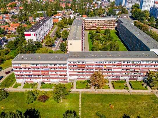 2 Raum Wohnung mit großem Balkon