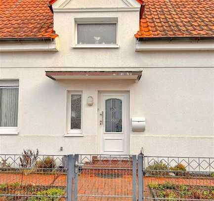 Einfamilienhaus mit Garten/ Garage in idyllischer Grünlage