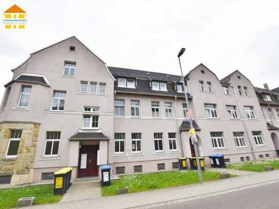 *Schöne 2-Raum-Wohnung mit Tageslichtbad, EBK & Stellplatz in ruhiger Lage*