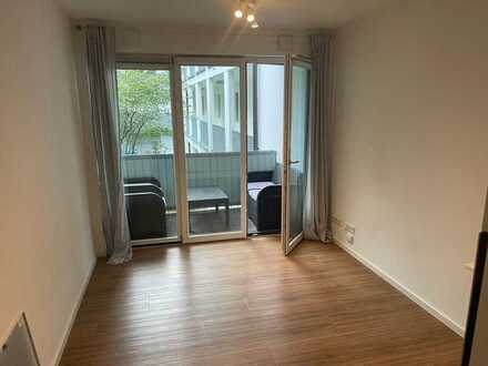 Neuwertige und zentrale 1-Zimmer Wohnung mit Balkon