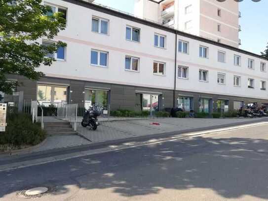 Schöne Zweizimmerwohnung mit Terasse in Würzburg Frauenland