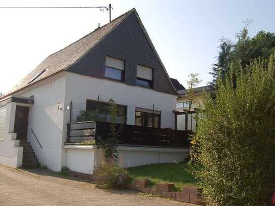 "FAMILIENFREUNDLICHES WOHNHAUS MIT GARTEN & TERRASSE IN DER EIFELSTADT KAISERSESCH"