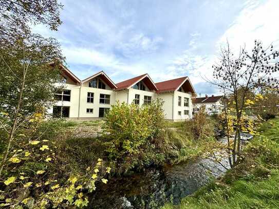 MODERNES, SCHÖNES REIHENHAUS IN RUHIGER, SCHÖNER WOHNLAGE IN LECHBRUCK AM SEE