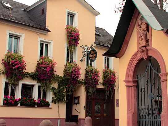 Traditionelles Weinhaus mit Wohnung & sep. Wohnhaus - Gastronomie, Eigenwohnoption od. Ferienzimmer