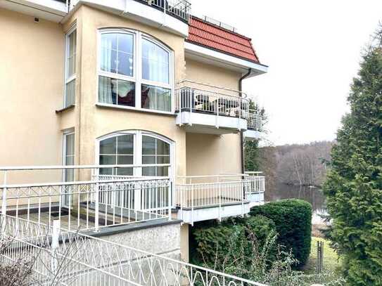 Sonne und Seeblick aus stilvoller 2-Raum-EG-Wohnung mit 2 Balkons und 1 Terrasse in Wandlitz