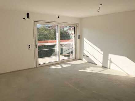 - Niedrige Nebenkosten - Hochwertige 2 Zimmer Wohnung im 1. Obergeschoss zum Erstbezug