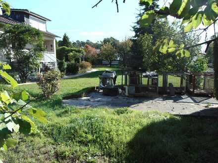 Einfamilienhaus mit Einliegerwohnung in sehr ruhiger Lage