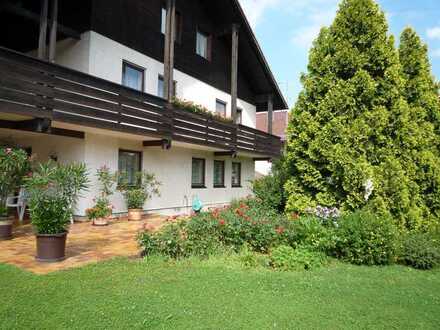 Deggendorf, Nh. Schulzentrum: Gr. Wohnhaus m. herrlichem Garten