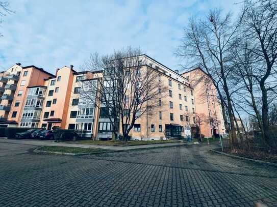 IMMO LOVE Lechhausen- Vermietete 2 ZKB, 47qm, Balkon, TG!