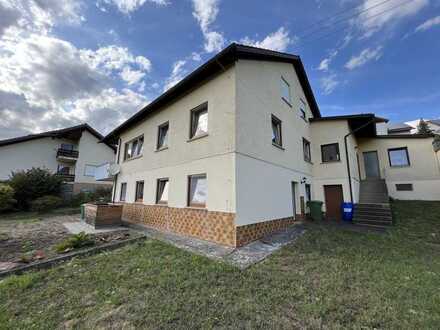 Großes Einfamilienhaus mit Einliegerwohnung in sonniger Hanglage !!!