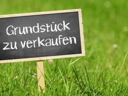 Großes Grundstück 1100 m² (ca. 30 min von Potsdam) mit 4 Reihenhäusern möglich zu bebauen