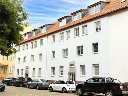 Singles aufgepasst! Schicke Dachgeschoss-Wohnung in Stadtfeld Ost!