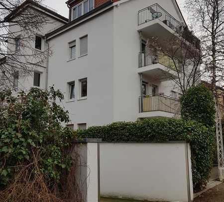 Zu Fuß in die Uni - 1 Zi.-Wohnung mit Balkon