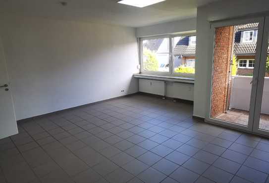 Appartement mit Küche und Balkon in ruhigem Wohngebiet