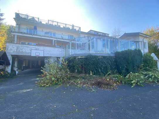 Mehrfamilienhaus mit 9 WE und umnutzungsfähiger Gaststätte in aussichtsreicher Lage in Gemünd