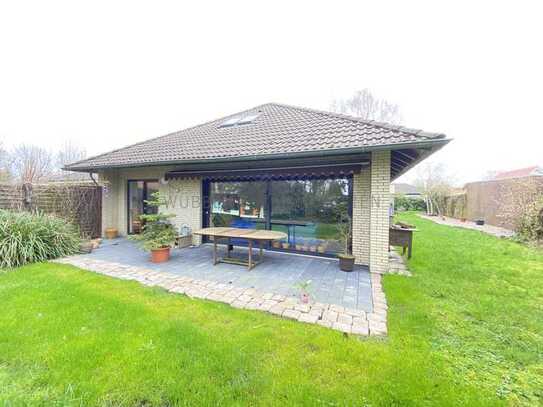 Einziehen und Wohlfühlen: Renovierter Bungalow mit Garten und Garage in Widdelswehr zu verkaufen!