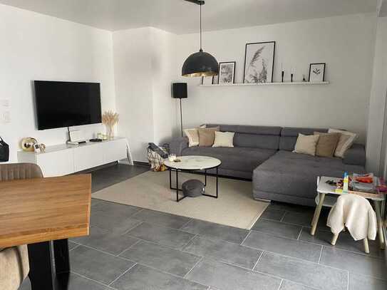Freundliche und neuwertige 3-Zimmer-Wohnung mit Balkon in Lübbecke