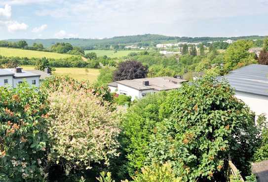 Reihenmittelhaus mit Garage und Garten in ruhiger Lage von Idstein