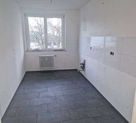 Erstbezug nach Sanierung 4,5 Zimmer- Whg. mit Loggia