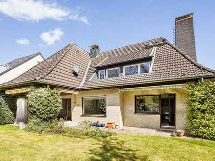 Freistehendes Einfamilienhaus auf liebevoll angelegtem Gartengrundstück in Baesweiler