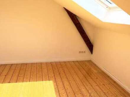 Gepflegtes 6-Zimmer-Haus mit Einbauküche in Bonn