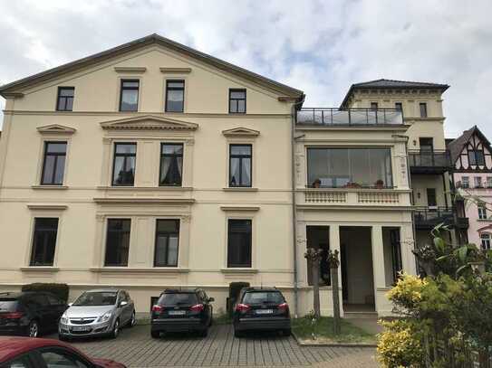 2-Raum-Wohnung mit Balkon in gepflegter Stadtvilla zu vermieten
