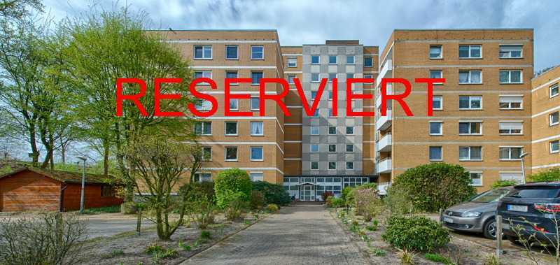 Modernisierte Eigentumswohnung mit Balkon/Wintergarten und Außenstellplatz in Schevemoor