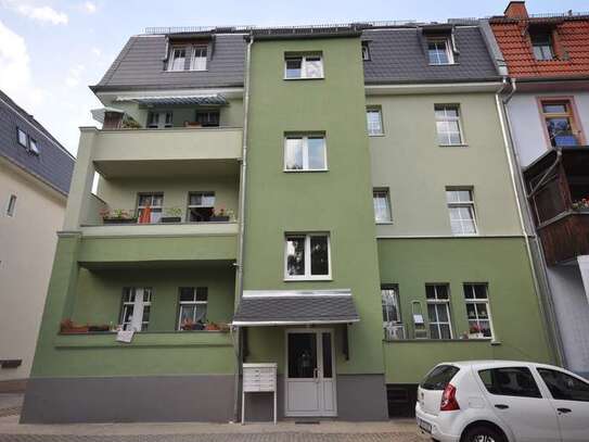 Gemütliche 3 - Raum Wohnung mit Balkon und Tageslicht Badezimmer