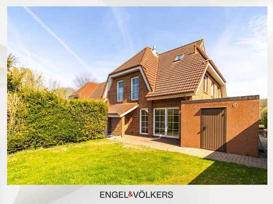Familienfreundliche DHH in Leer-Loga – ruhig, modern & bezugsfrei