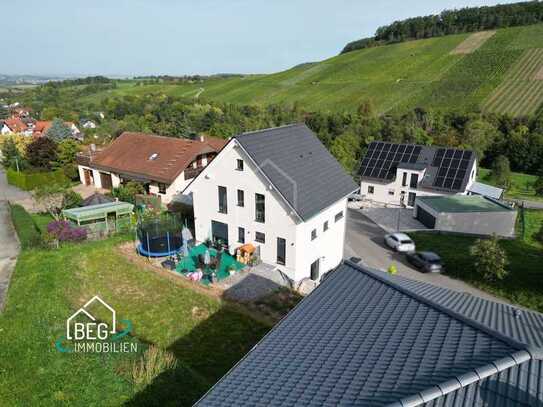 PROVISIONSFREI: Modernes und hochwertiges KFW 40+ Einfamilienhaus mit PV-Anlage