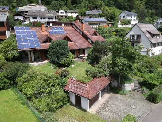 Besonderes Wohnhaus in sonniger Lage in Münstertal