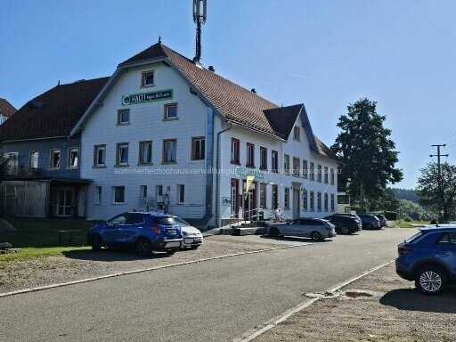 Wohn/Geschäftshaus mit urbanen Möglichkeiten sowie extra Bauplatz!