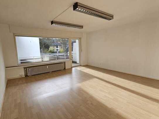 Helle und ruhige 4-Zimmer-Etagenwohnung (100 m²) & Souterrain (50 m²) | provisionsfrei