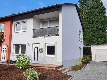 Unkel-Scheuren - Erdgeschosswohnung mit Terrasse und Garage
