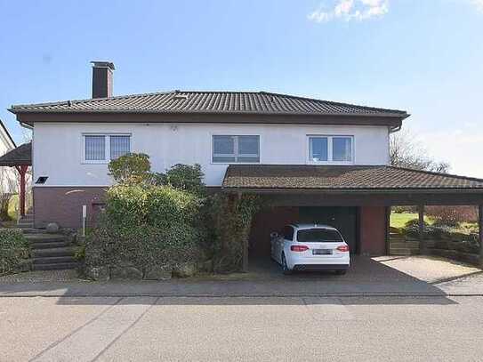 Direkt am Feldrand; Großzügiges Haus mit viel Potential, Pool, Garage, Carport u. Wintergarten