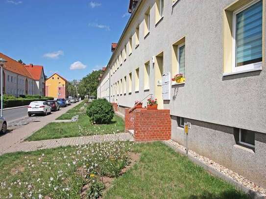 Wohnen mit Blick ins Grüne - saniertes Bad