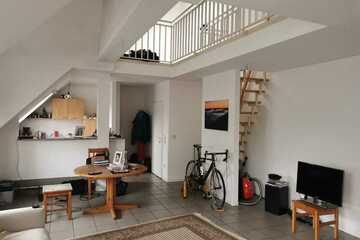 Geräumige Wohnung mit Galerie eineinhalb Zimmern zur Miete in Brühl